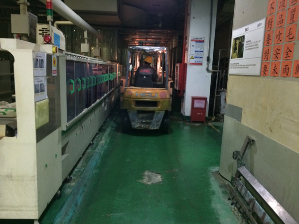 狹小空間作業